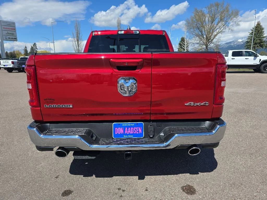 New 2026 Molten Red Pearl-Coat Exterior Paint RAM Laramie image 6