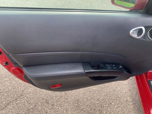 Used 2007 Red Nissan Enthusiast image 16