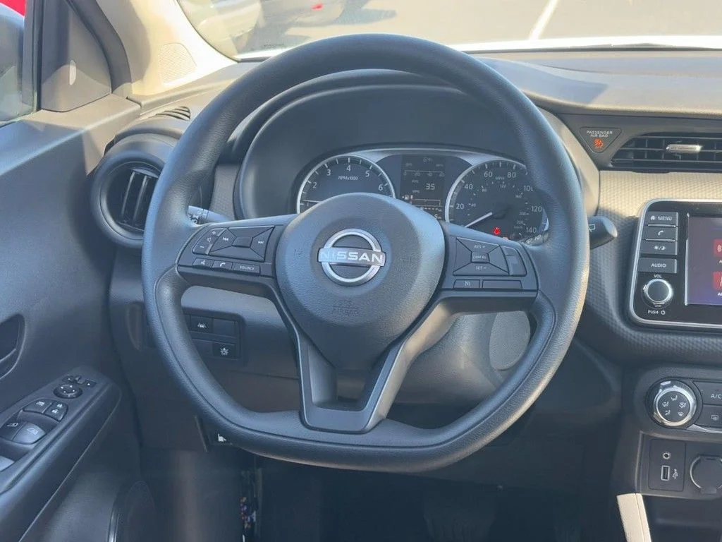 2025 Nissan KICKS PLAY Base - Photo 7