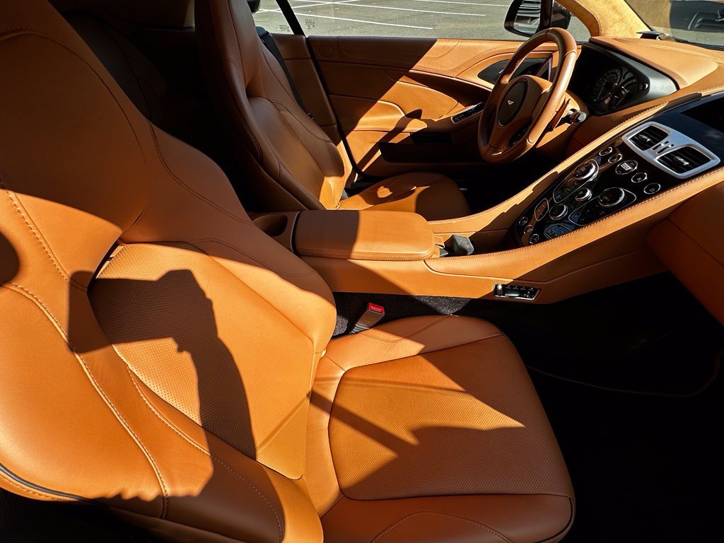 Used 2018 Black Aston Martin Volante image 17