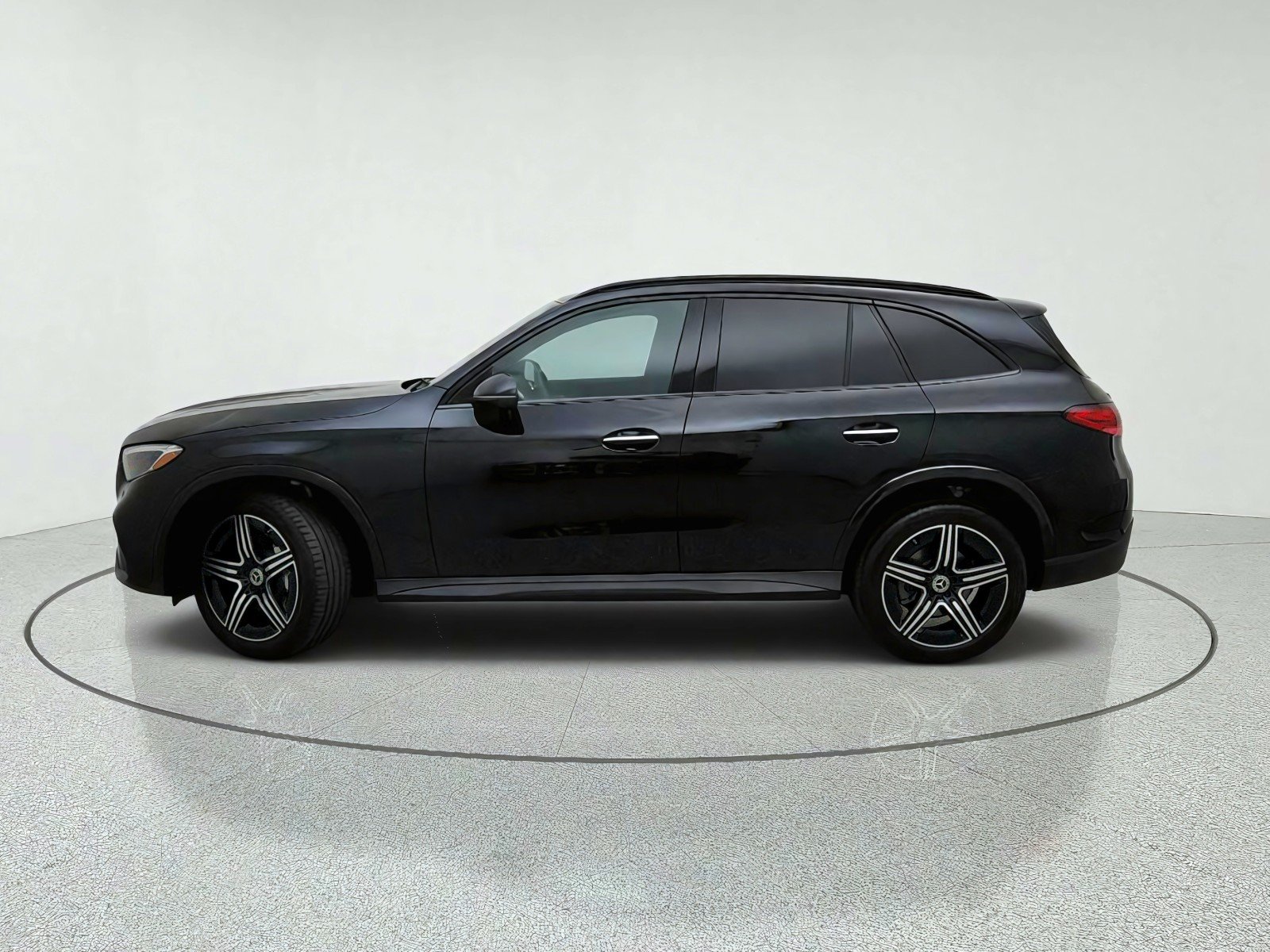 Certified Used 2026 Black Mercedes-Benz GLC 300 image 14