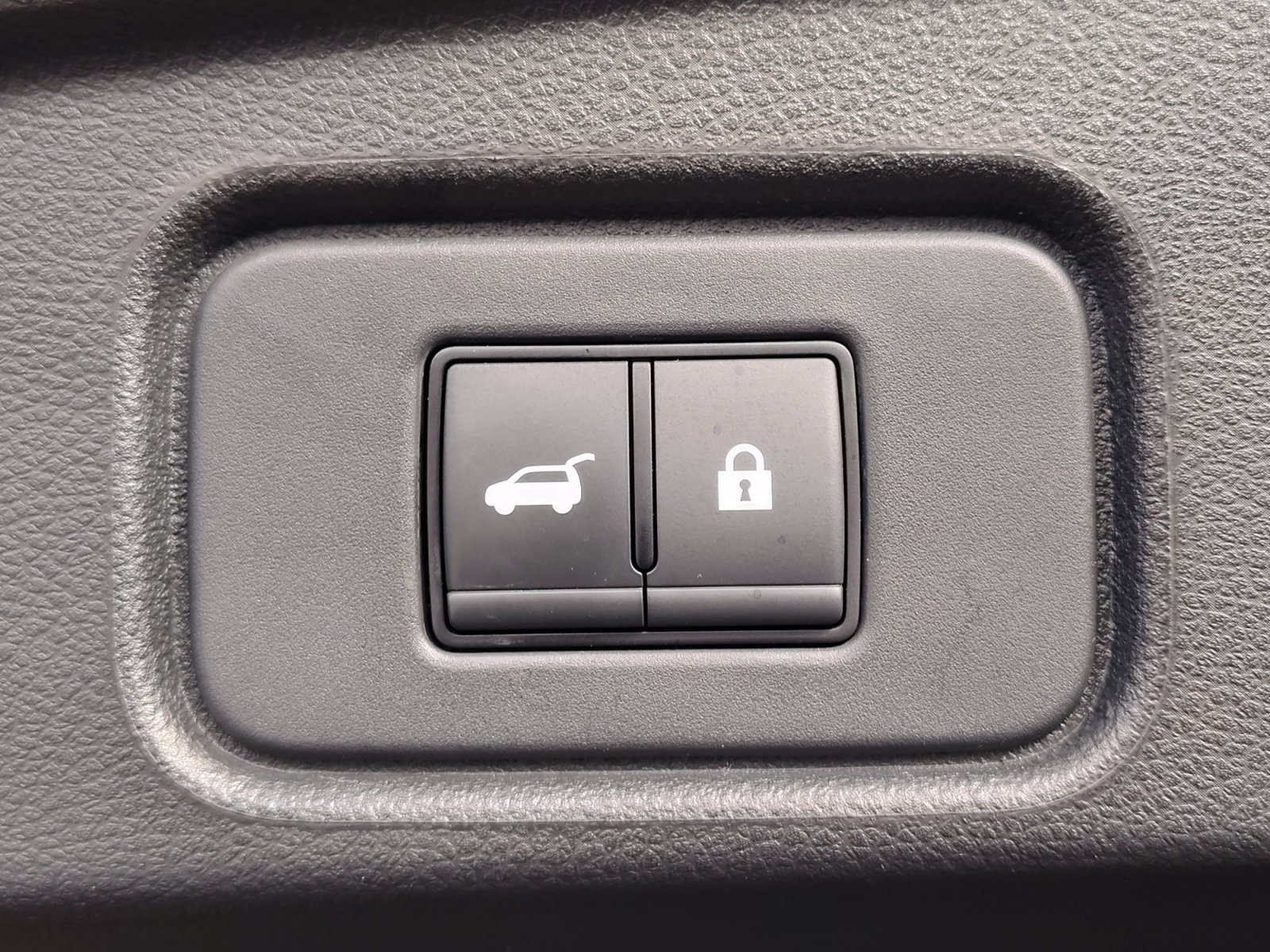 Used 2024 Obsidian Green Pearl Nissan Platinum image 35