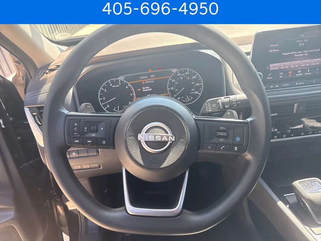 Pre-Owned 2022 Nissan Rogue SV