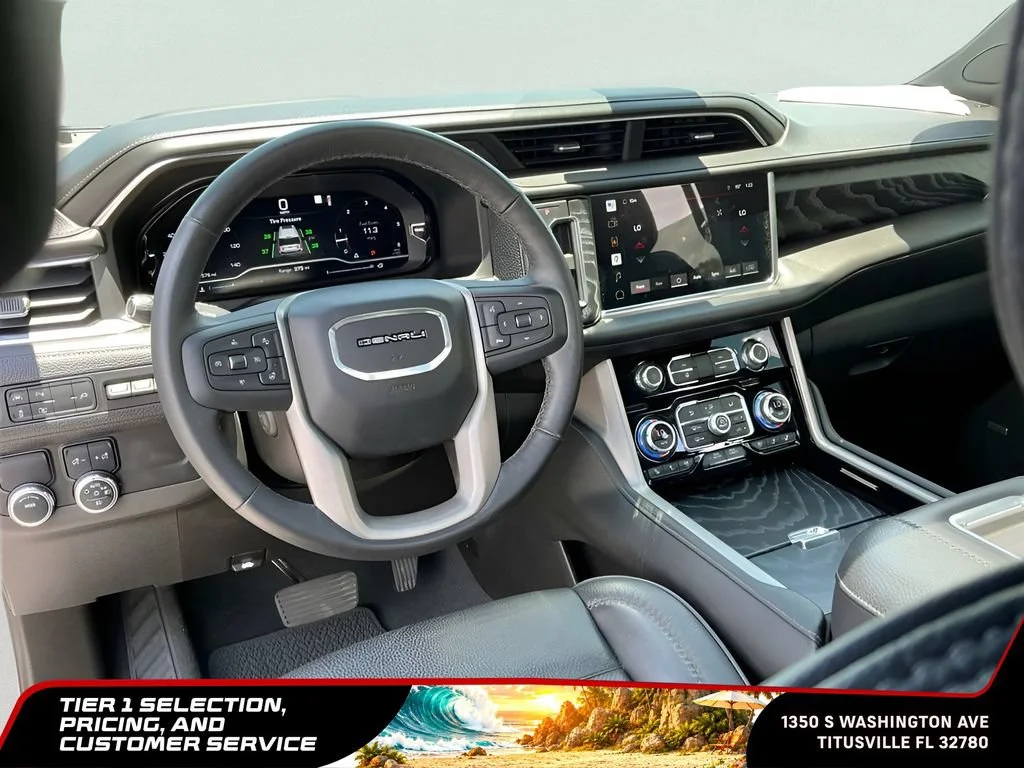 Used 2022 White Frost Tricoat GMC Denali image 29
