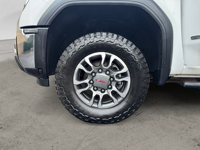 Used 2024 Summit White GMC SLE image 14