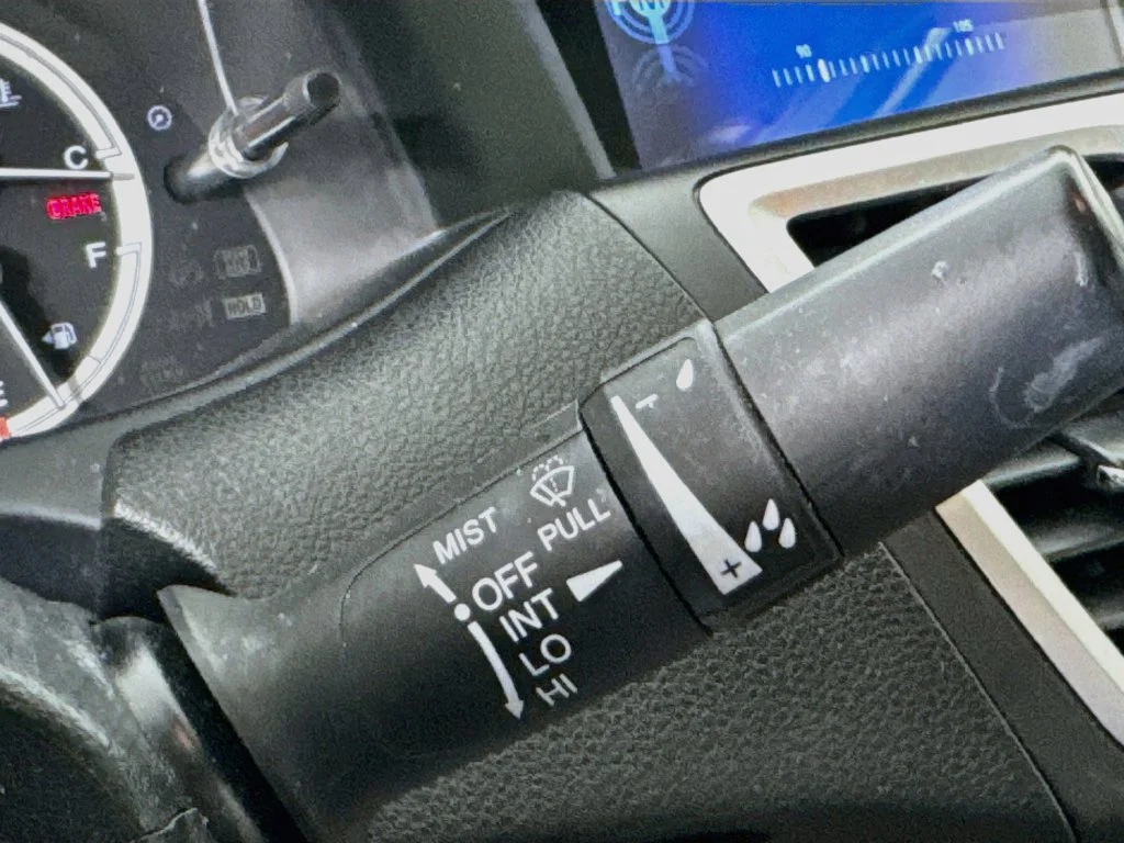 Used 2015 White Honda EX-L image 14