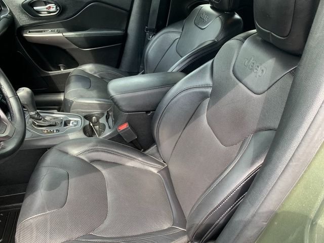 Used 2021 Green Jeep Latitude Lux image 16