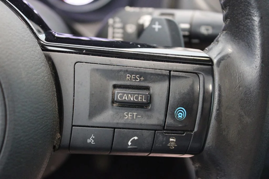 Used 2023 Black Nissan SV image 21