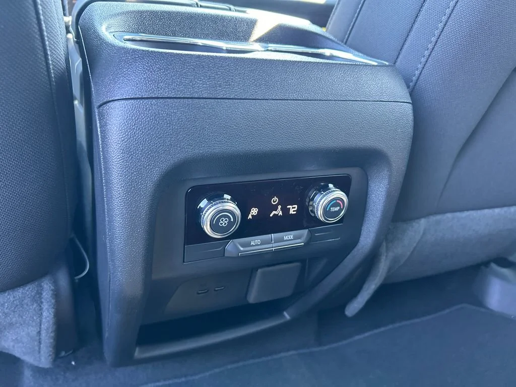 2026 GMC Acadia Elevation - Photo 33