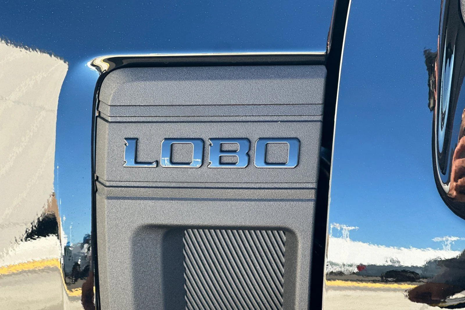 New 2026 Shadow Black Ford Maverick Lobo™ image 24