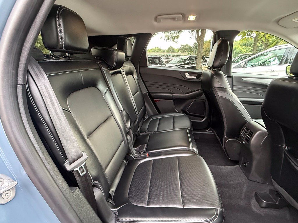 Certified Used 2023 Vapor Blue Ford Platinum image 27