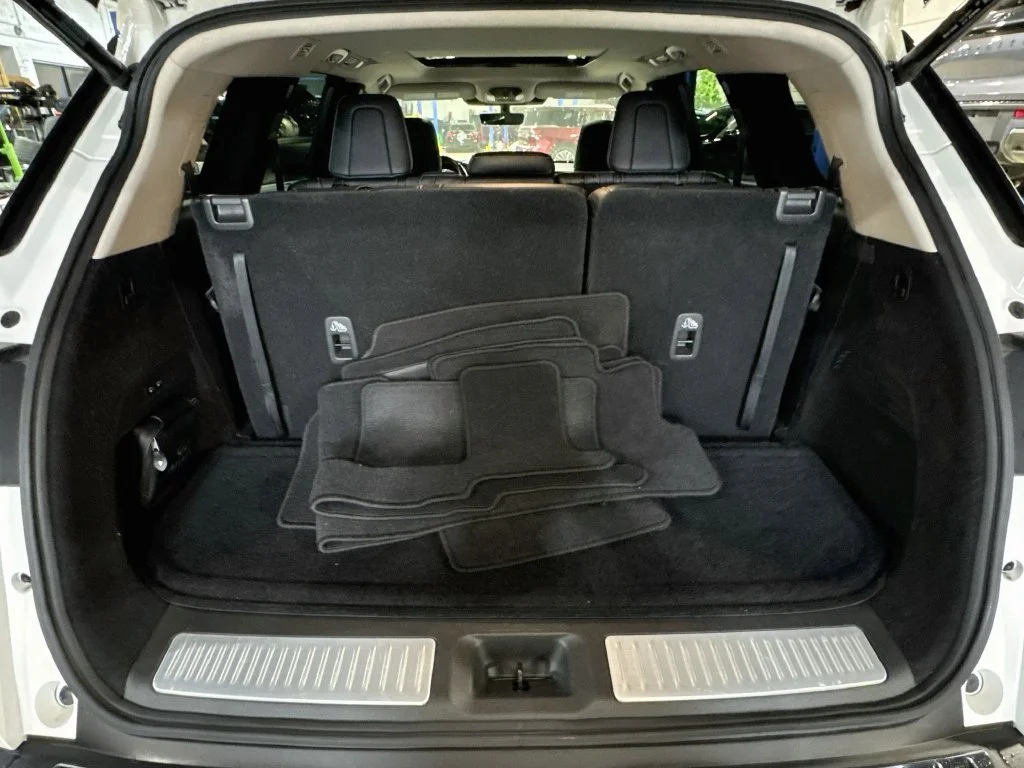 Certified Used 2023 White INFINITI Sensory image 29