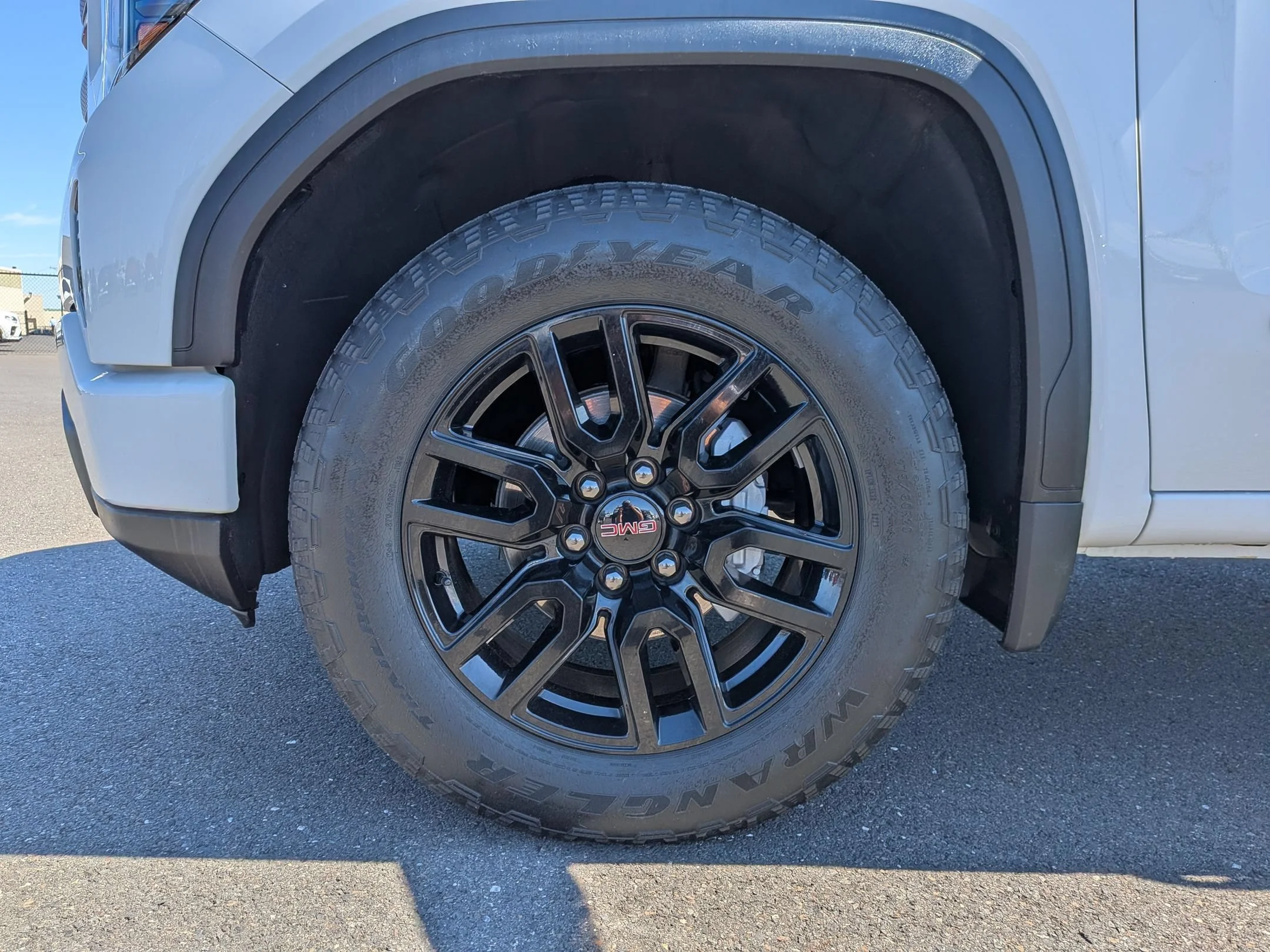 Used 2023 Summit White GMC Elevation image 32