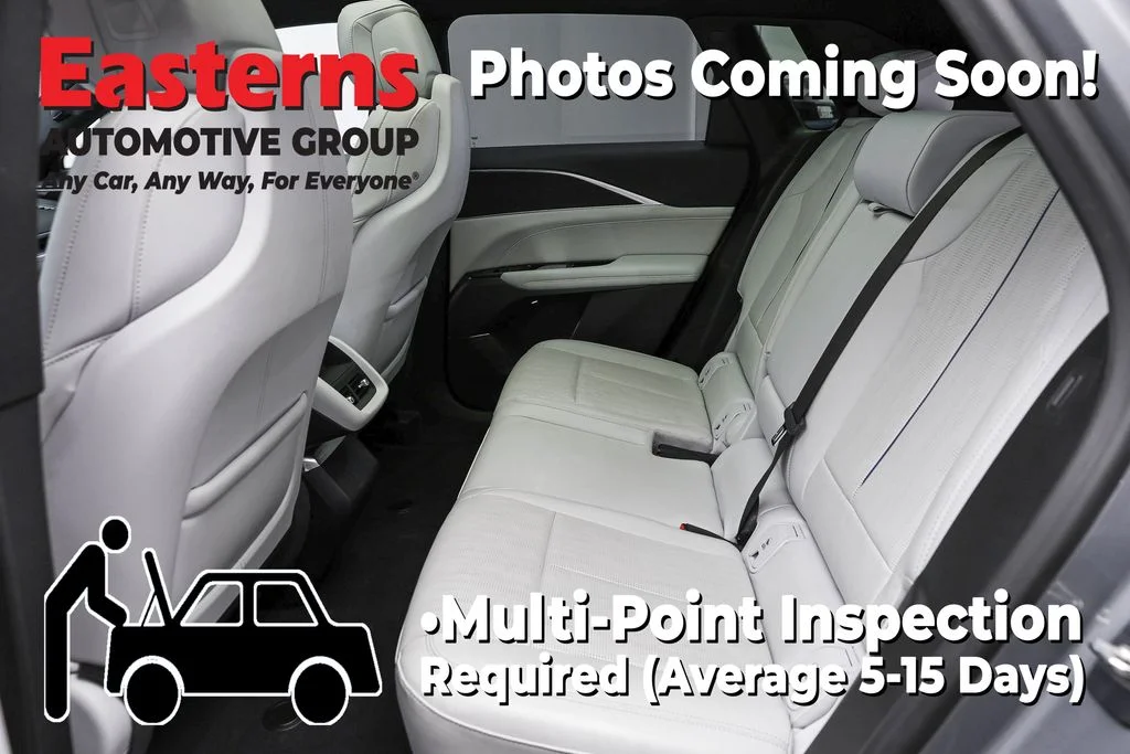 Used 2024 Silver Cadillac Luxury image 24