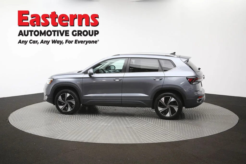 Used 2025 Gray Volkswagen 1.5T SE image 59