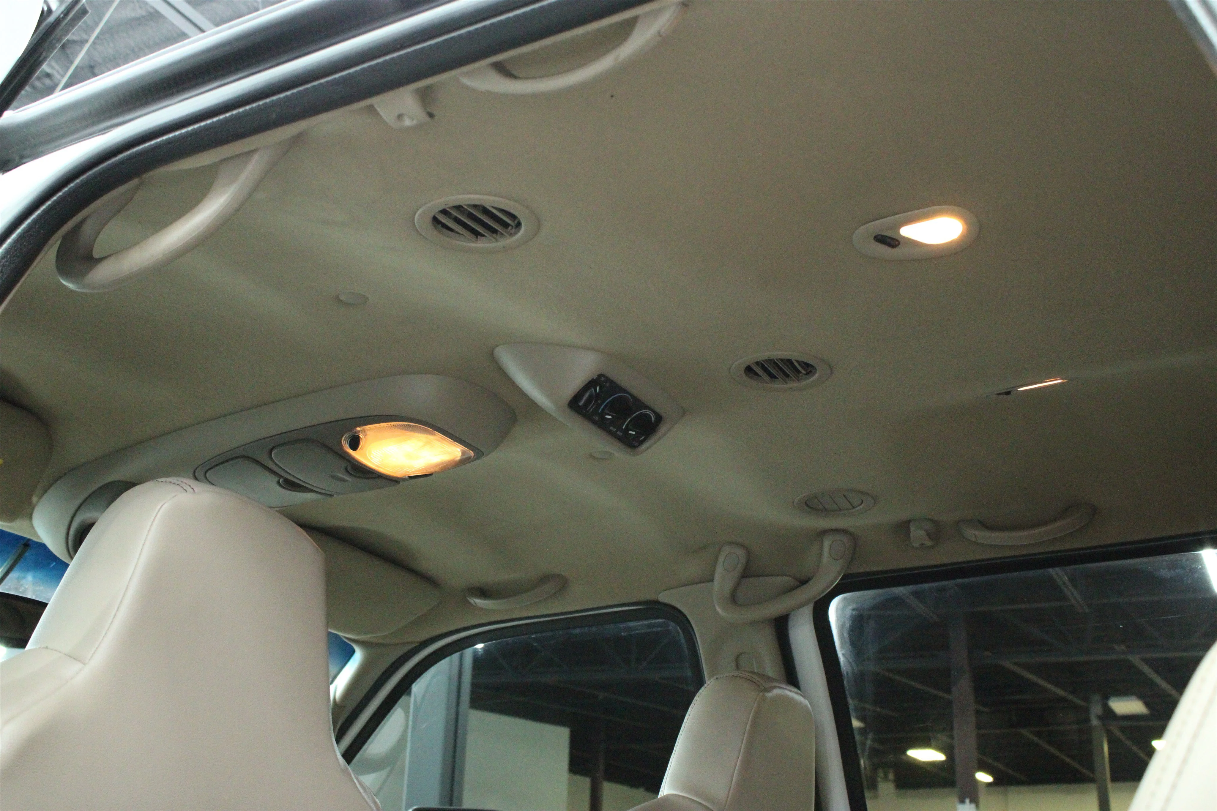 2002 Ford Excursion Limited - Photo 23