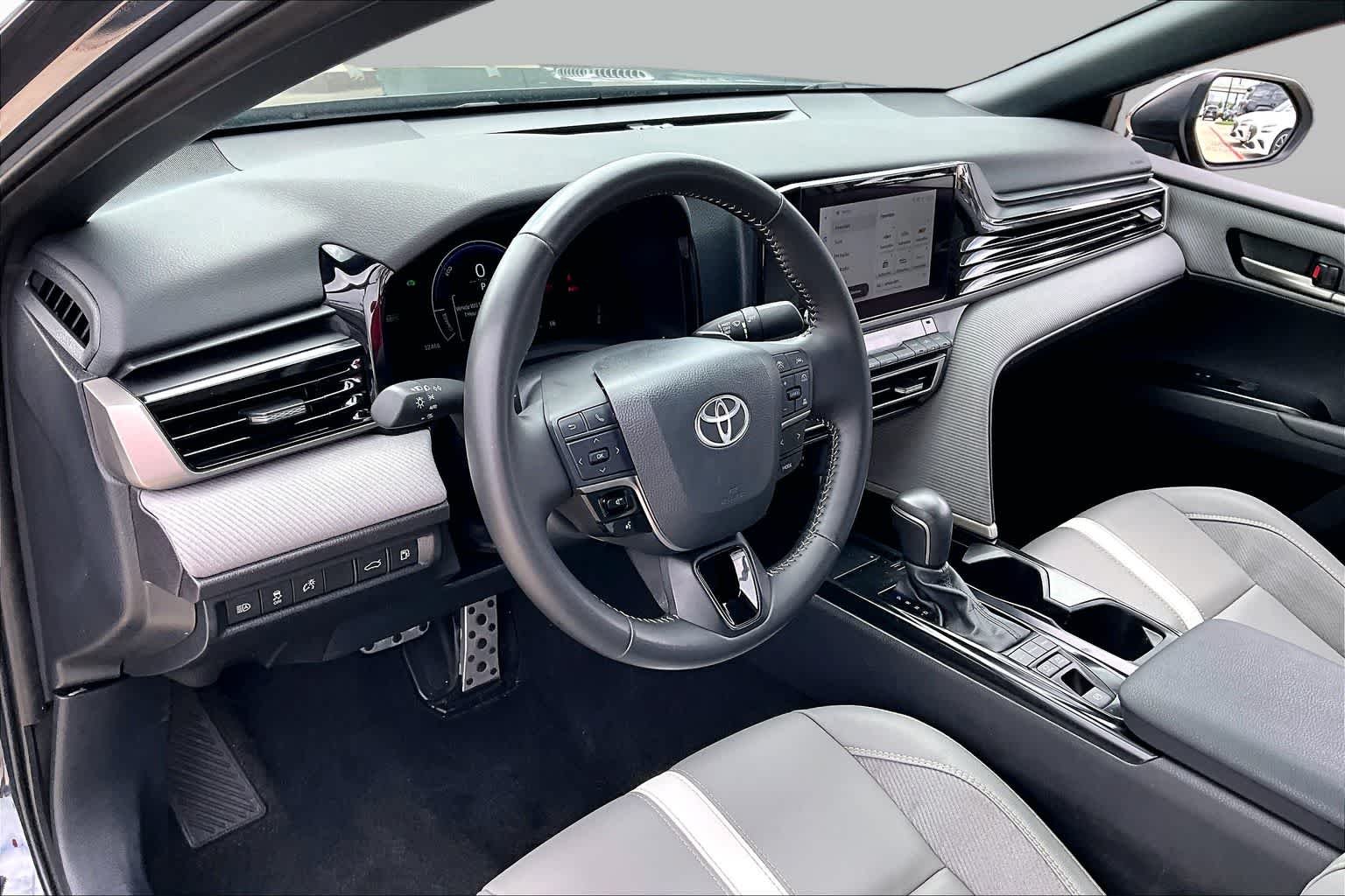 Used 2025 Underground Toyota SE image 16
