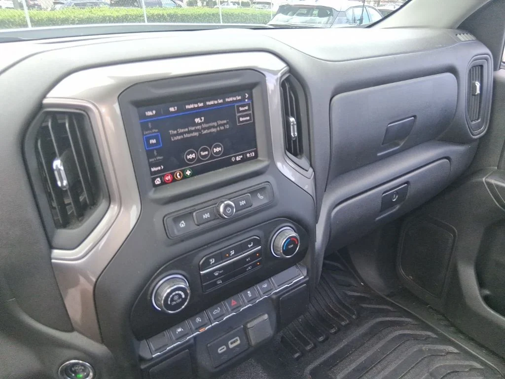 Used 2025 White Chevrolet WT image 13