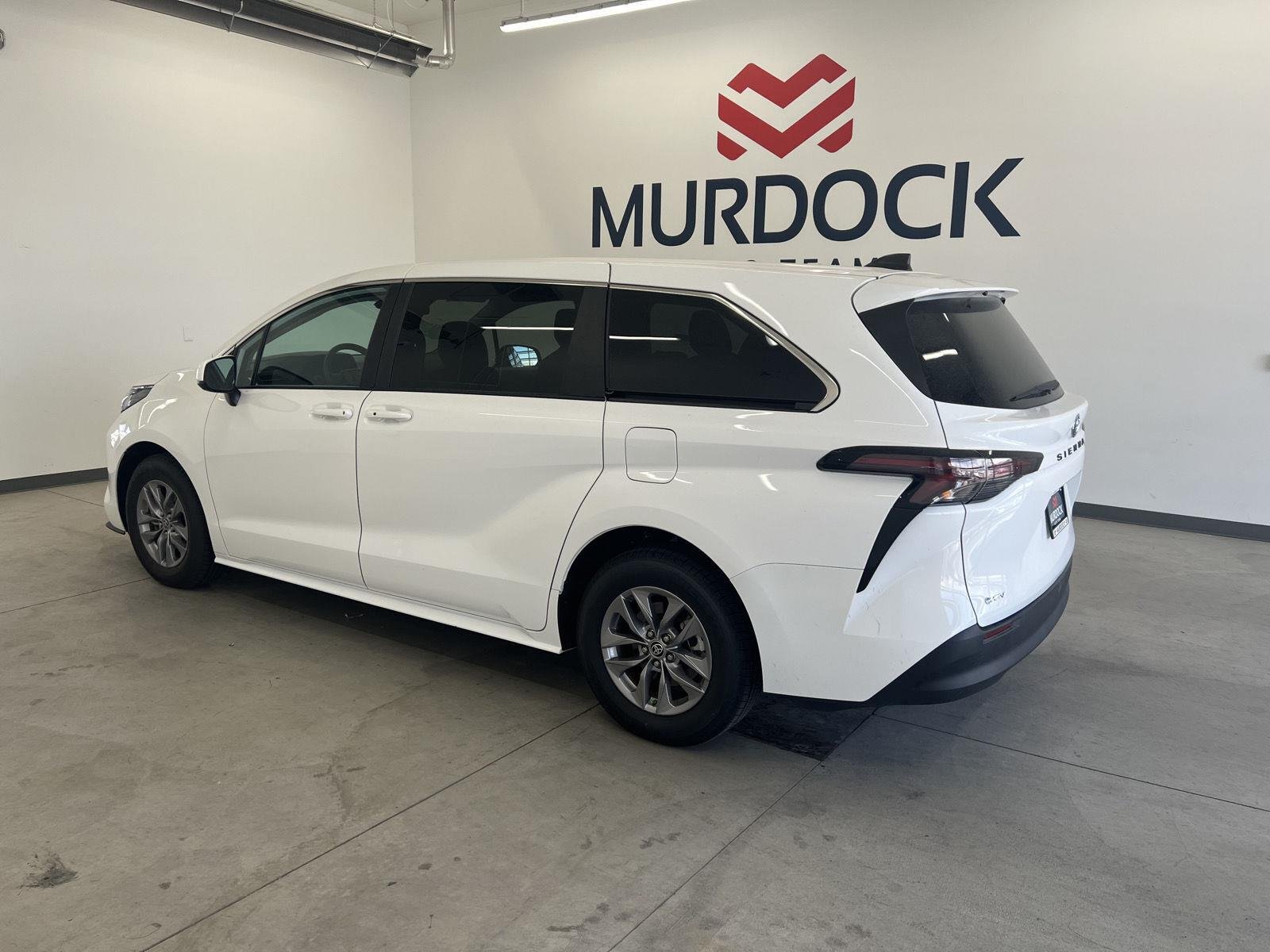 Used 2025 Ice Cap Toyota LE image 2