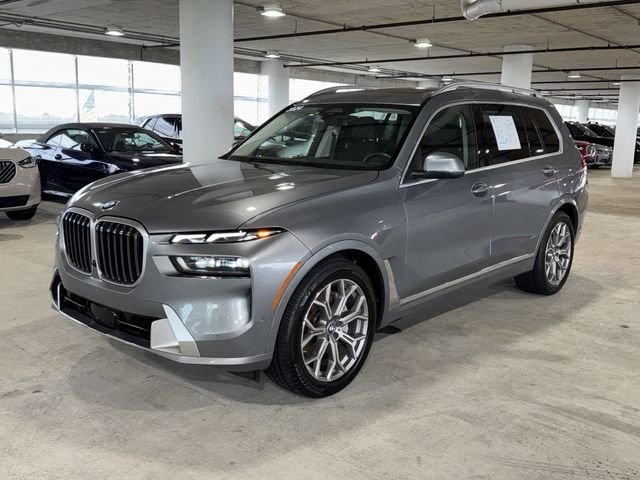 Used 2024 Skyscraper Grey Metallic BMW xDrive40i image 4