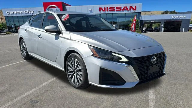 2023 Nissan Altima SV