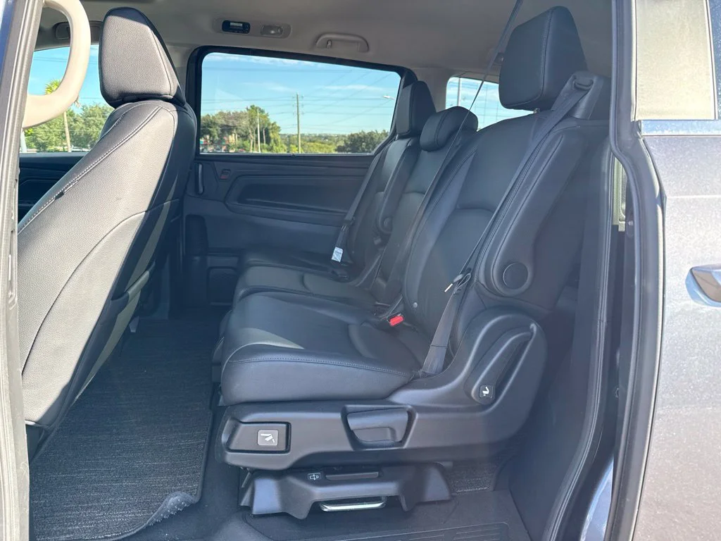 Used 2025 Gray Honda EX-L image 9