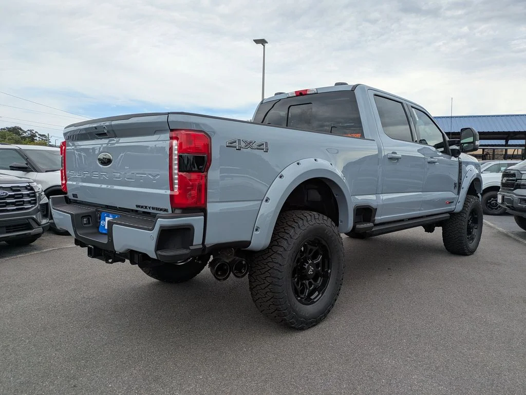 New 2026 Glacier Gray Metallic Tri-Coat Ford Lariat image 4