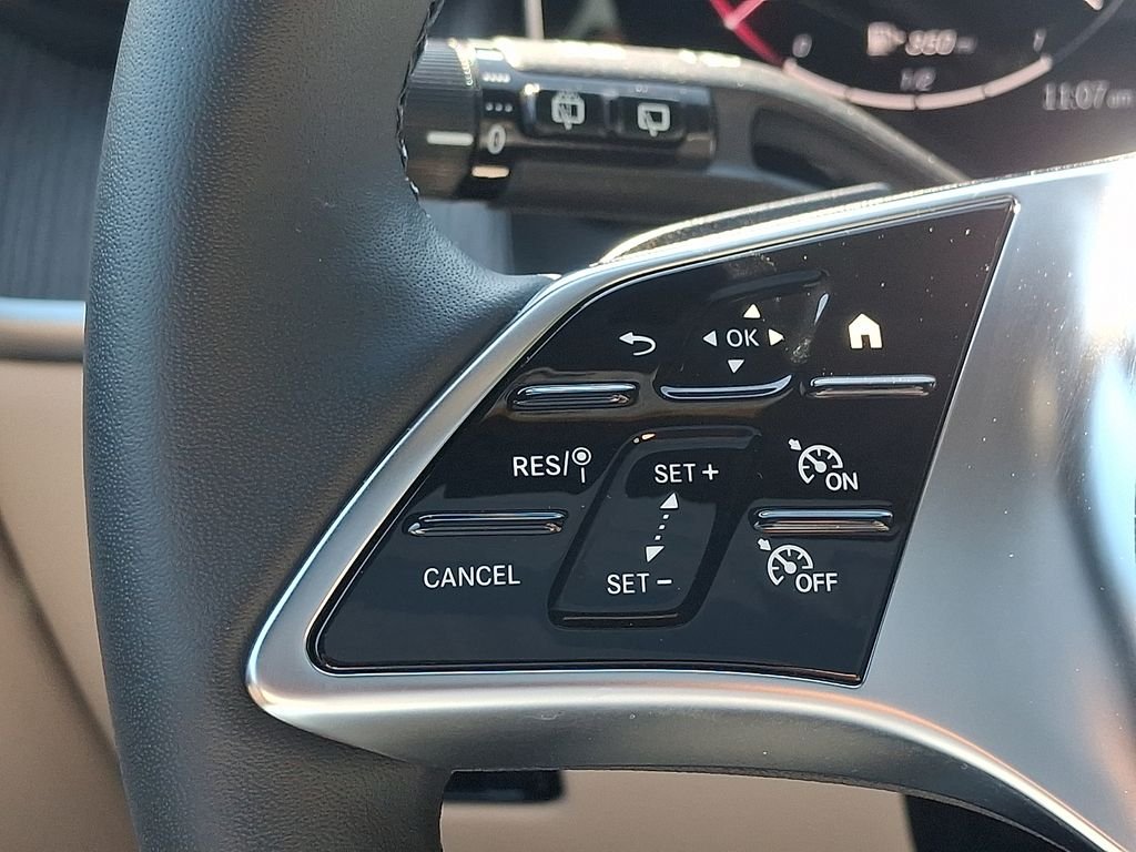 Certified Used 2026 Polar White Mercedes-Benz GLC 300 image 22