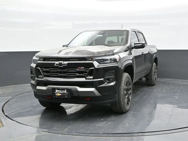 View vehicle photo 2