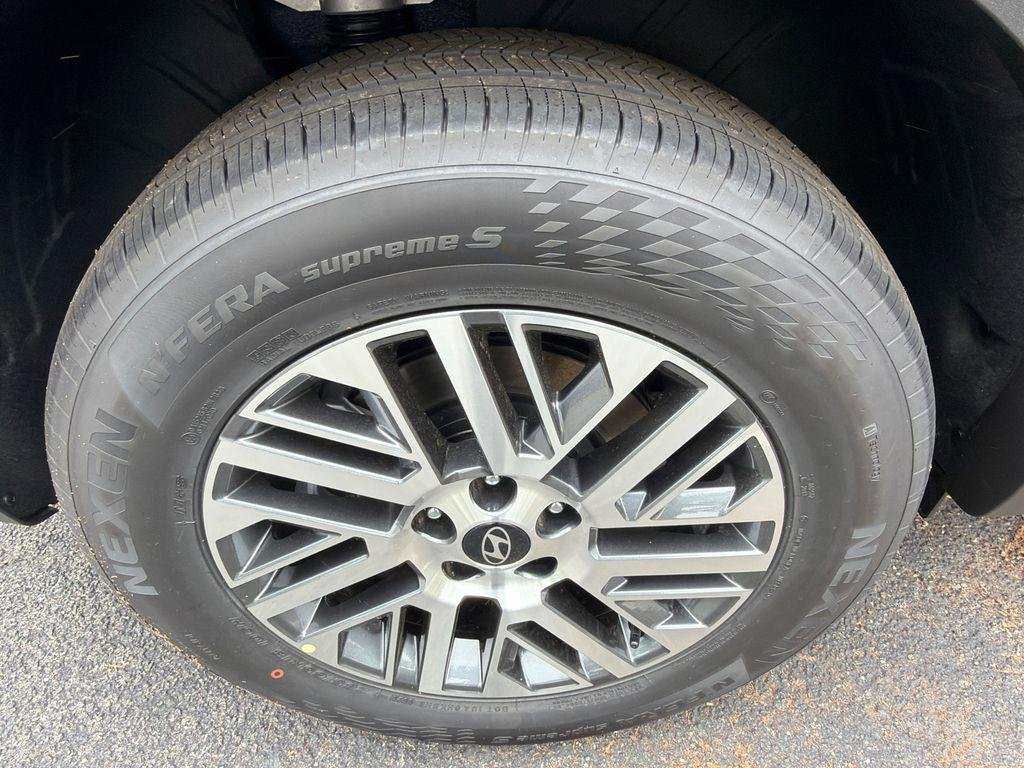 New 2026 Blue Hyundai SE FWD image 17