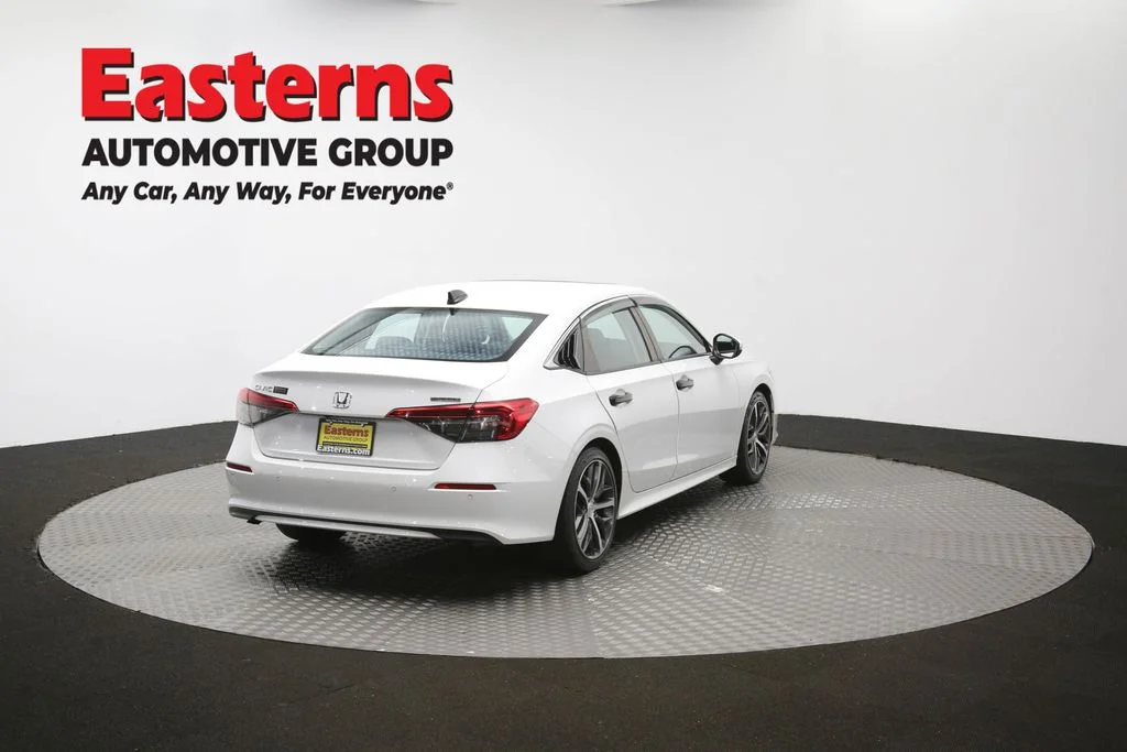 Used 2022 White Honda Touring image 39