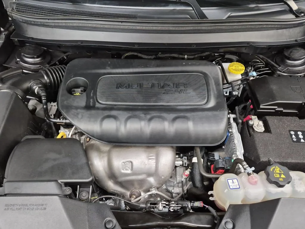 Used 2023 Gray Jeep Altitude image 28