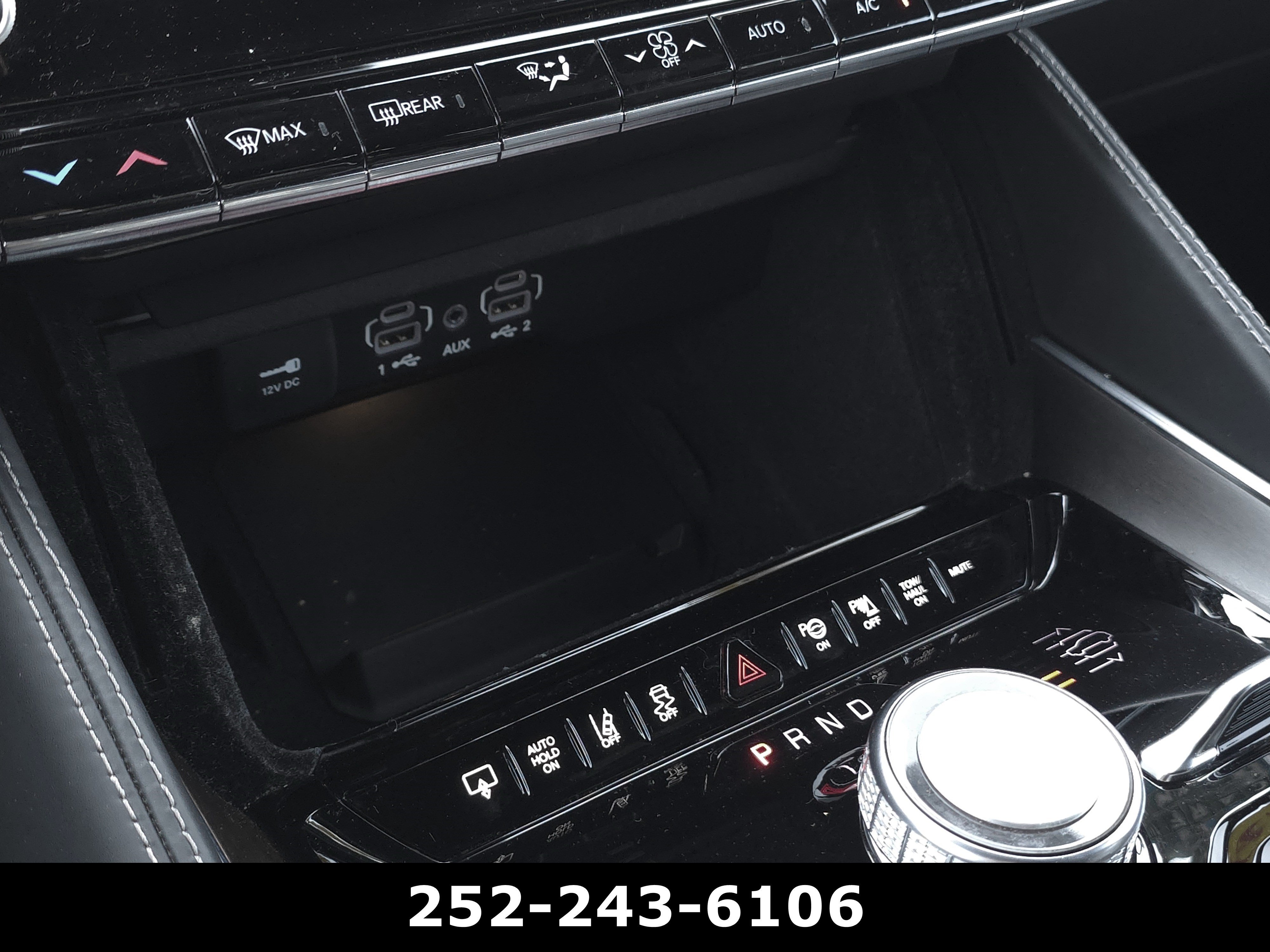 Used 2022 Diamond Black Crystal Pearlcoat Jeep Series II image 32