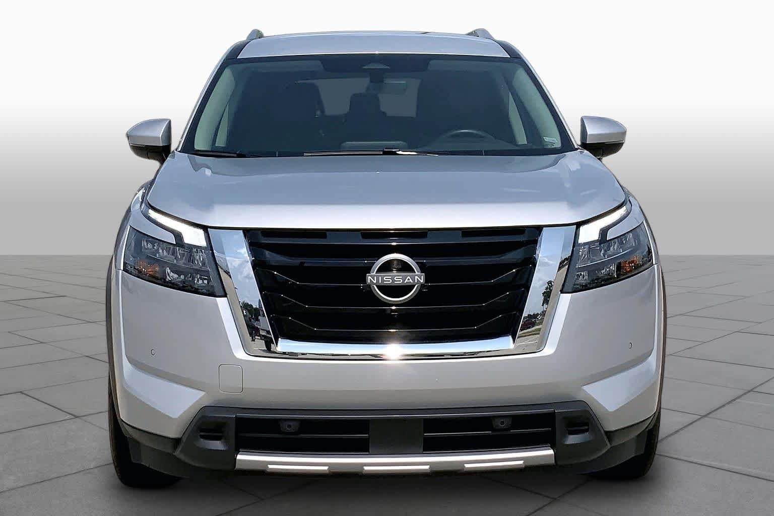 Pre-Owned 2025 Nissan Pathfinder SL