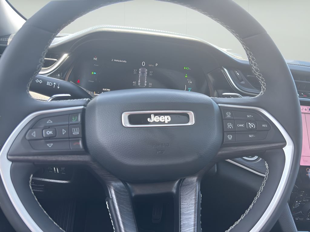 Used 2022 Baltic Gray Metallic Clearcoat Jeep 4xe image 17