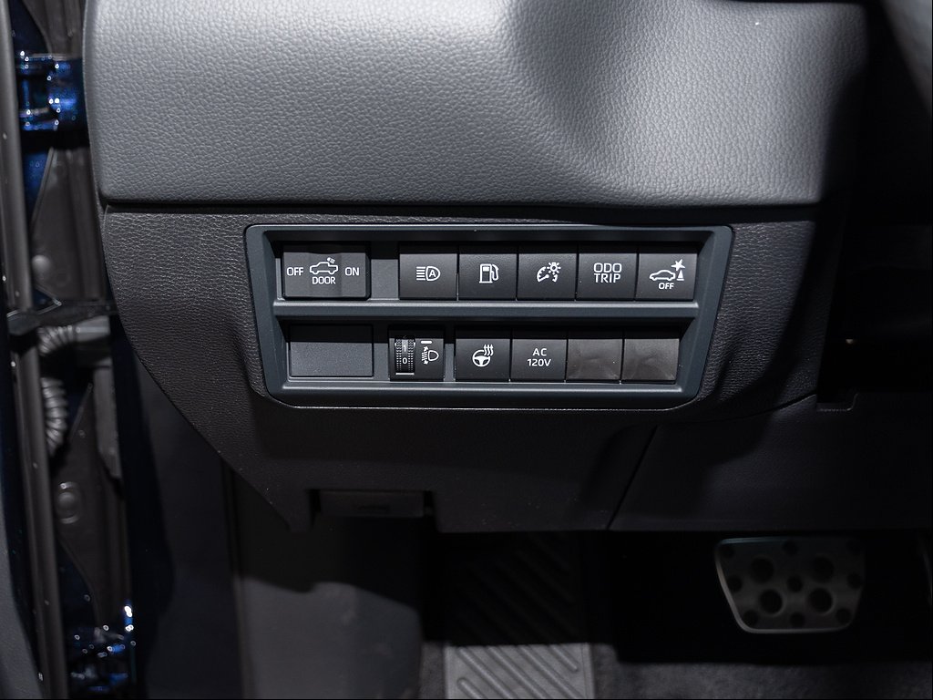 2026 Toyota Tundra Limited - Photo 12