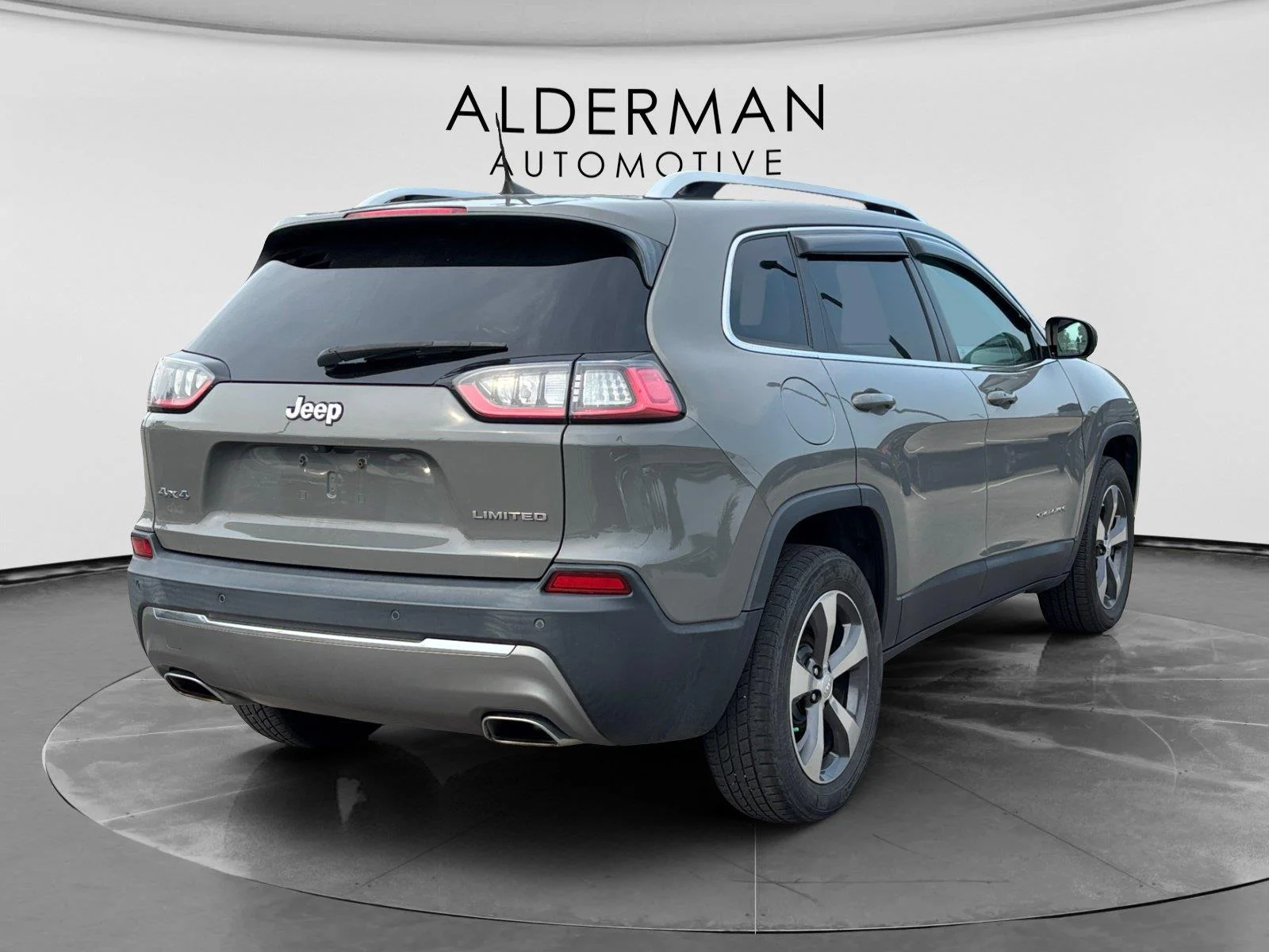Used 2019 Sting-Gray Clearcoat Jeep Limited image 5