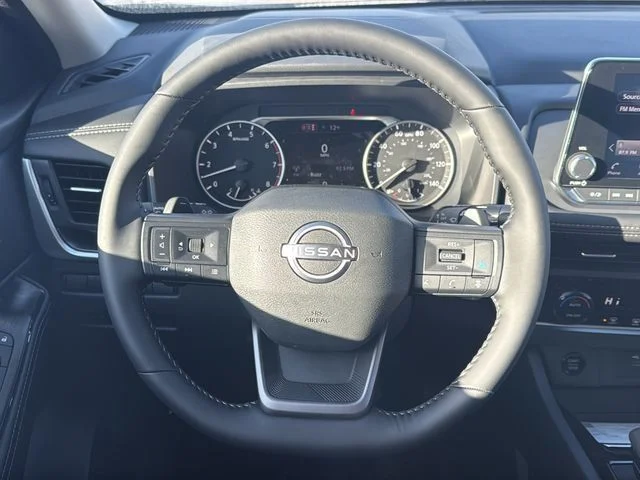 2026 Nissan Rogue SV - Photo 18
