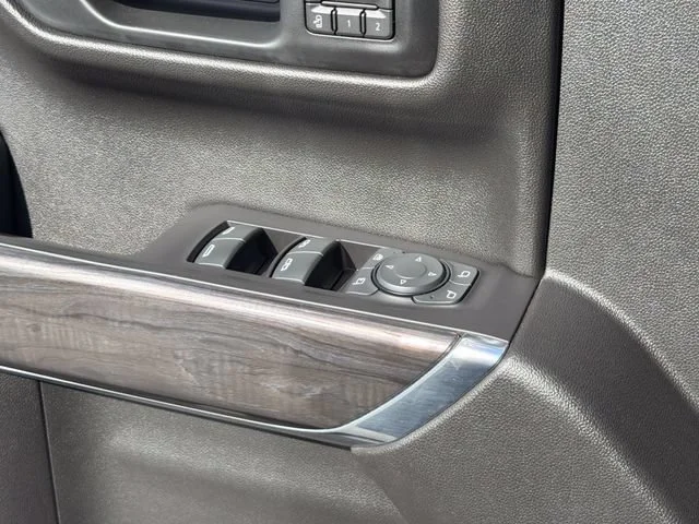 Used 2019 BLACK Chevrolet LTZ image 20