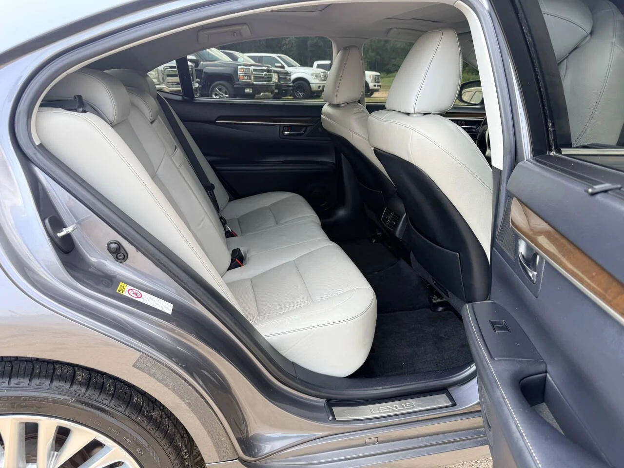 Used 2013 Charcoal Lexus Base 4dr Sedan image 15