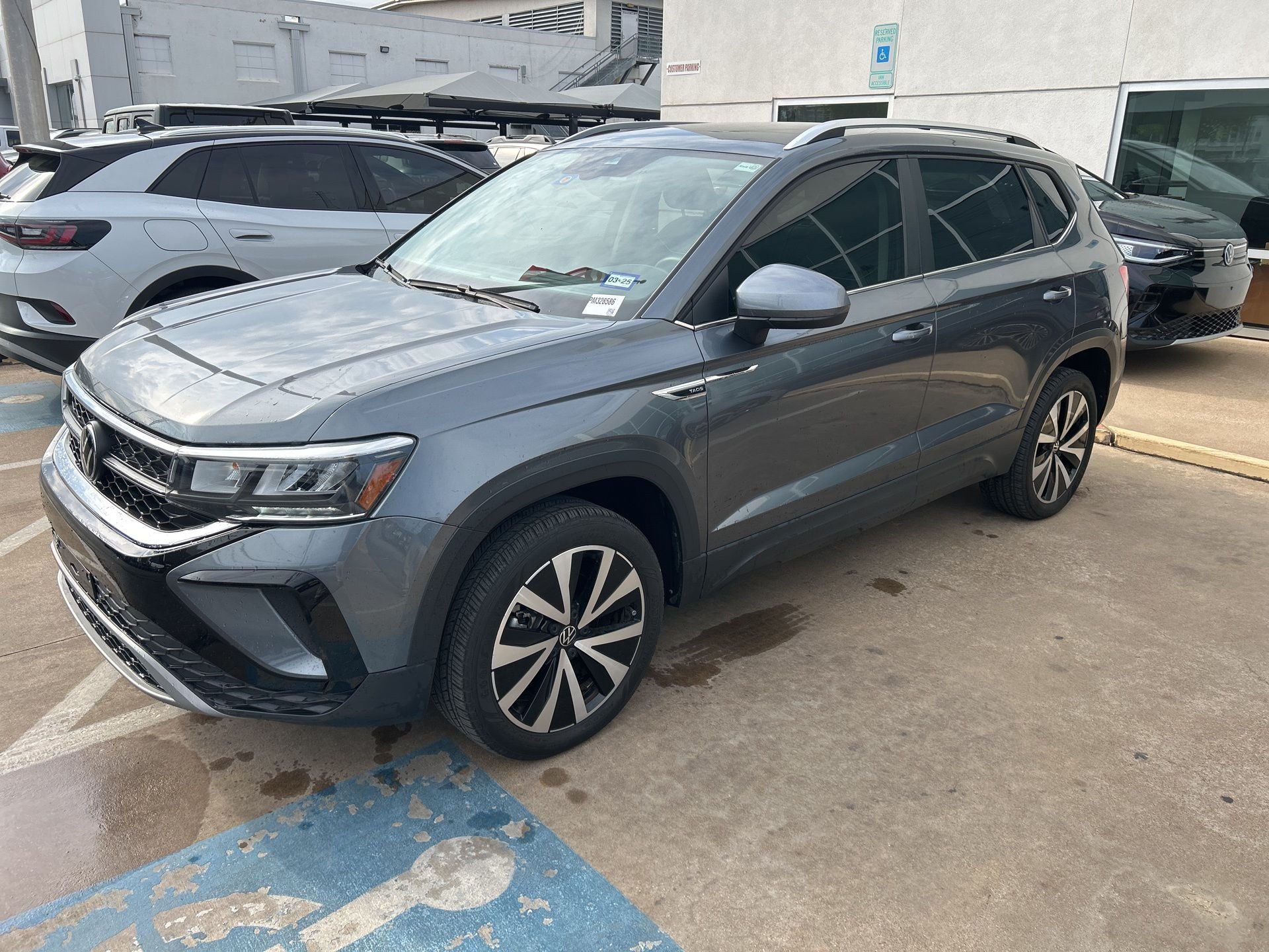 2023 Volkswagen Taos SE