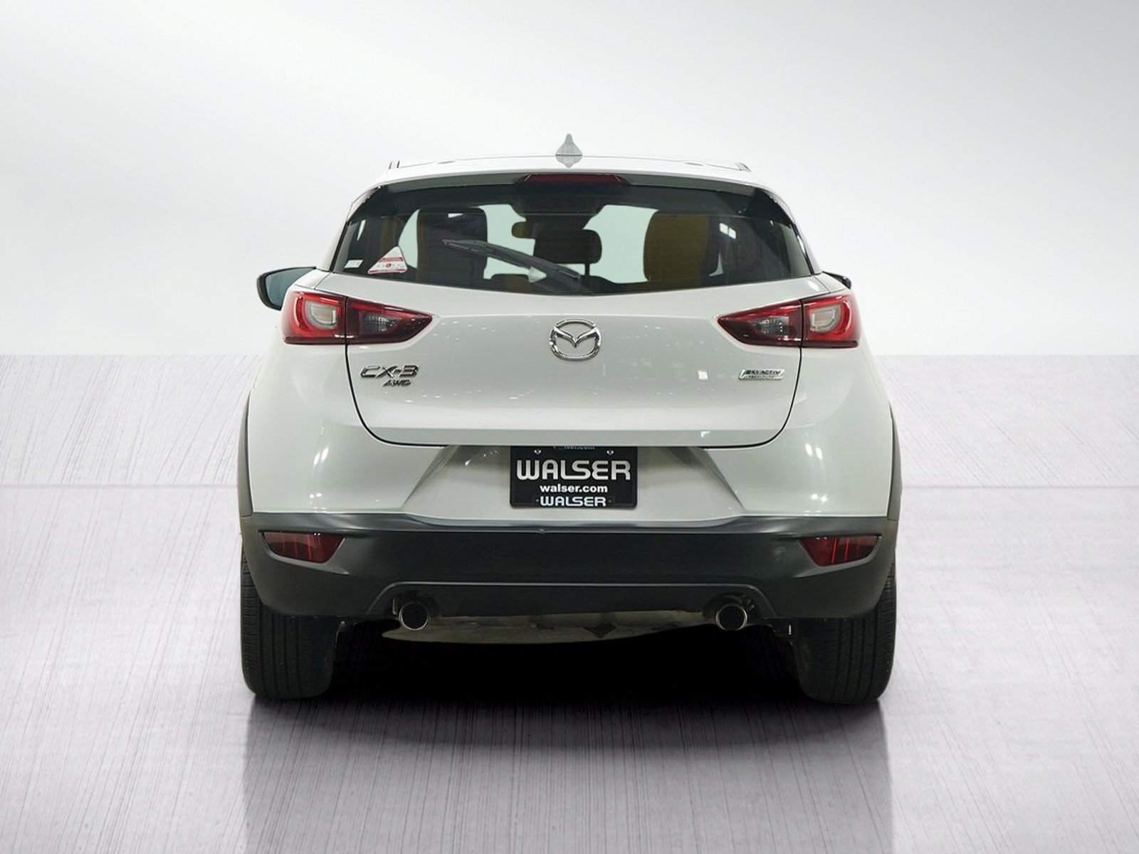 Used 2016 Crystal White Pearl Mica Mazda Grand Touring image 4