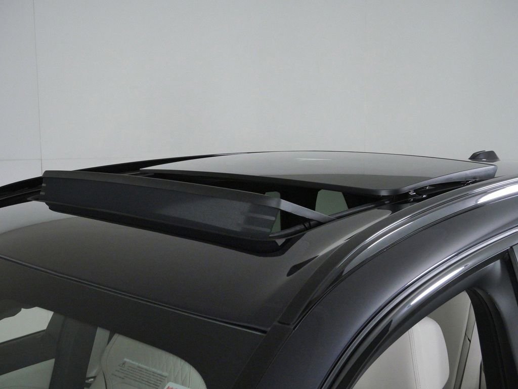 Used 2026 Carbon Black Metallic BMW xDrive50e image 18