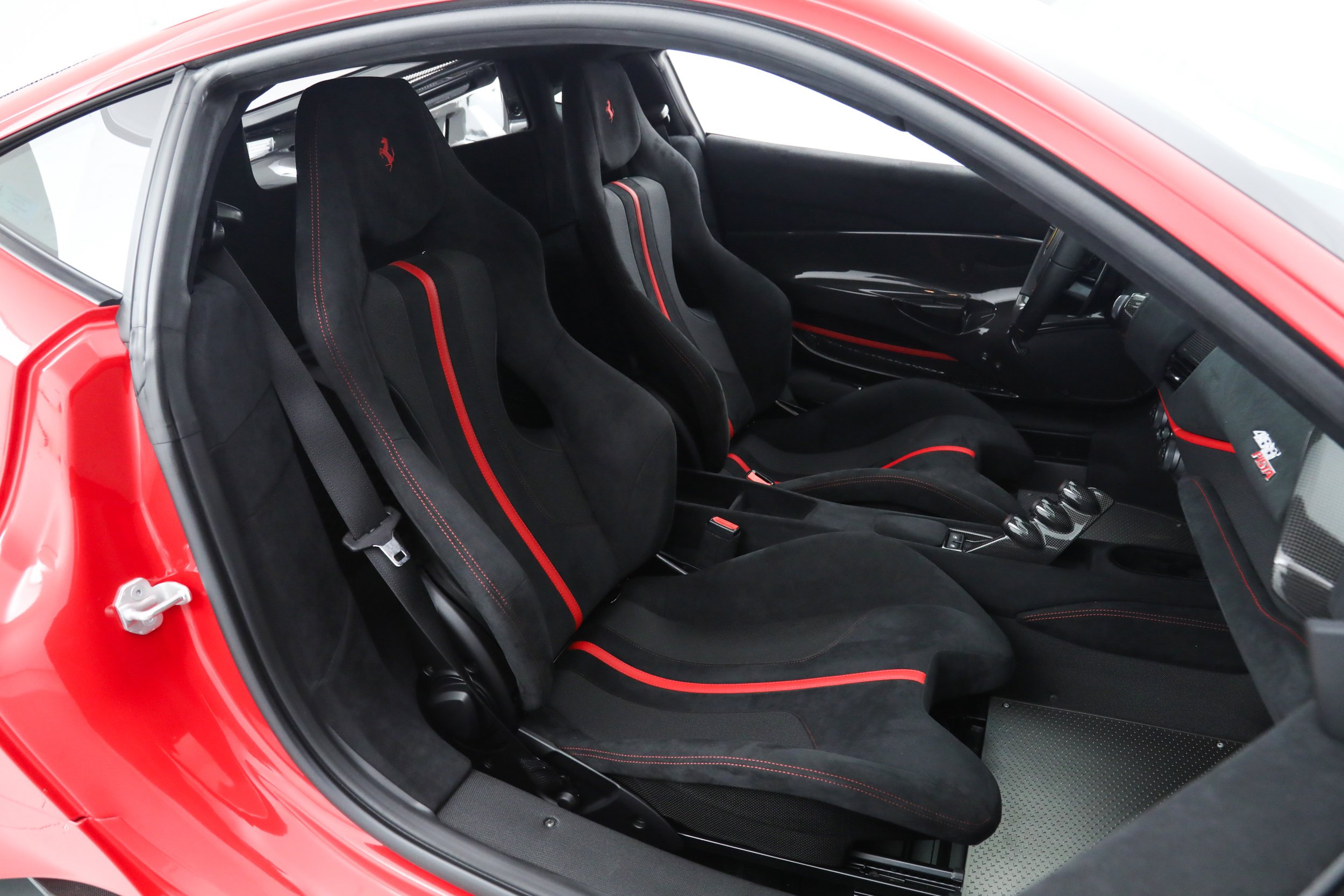 Used 2020 Red Ferrari  image 47