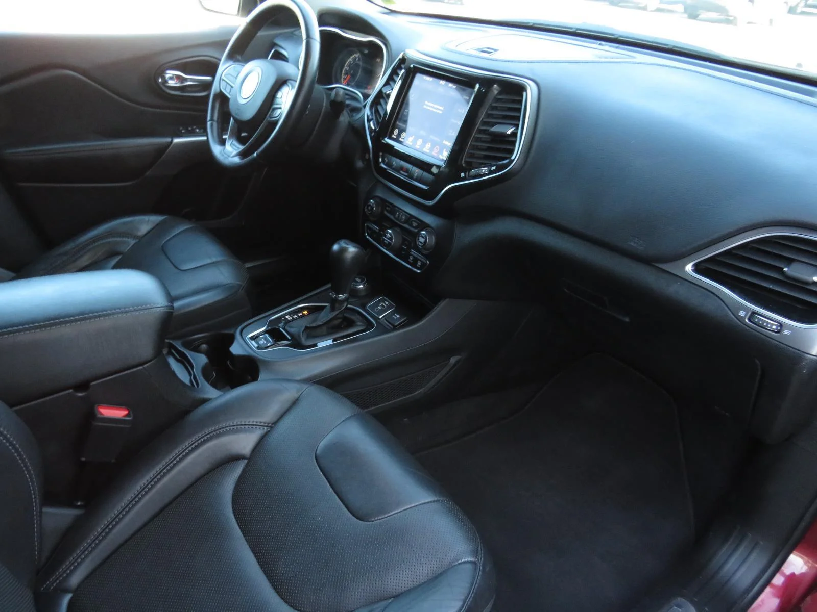 Used 2021 Velvet Red Pearlcoat Jeep Limited image 28