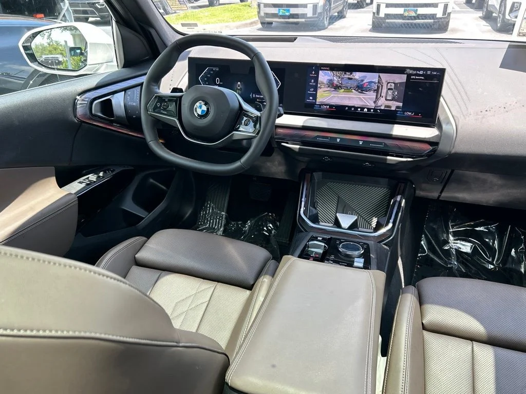 Certified Used 2026 Alpine White BMW 30 xDrive image 9