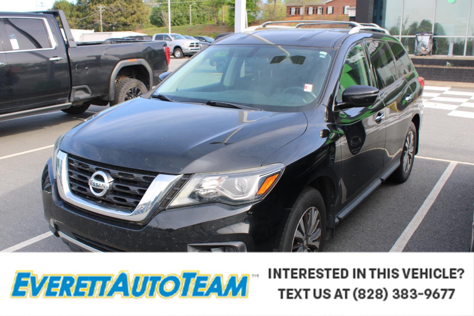 2019 Nissan Pathfinder S