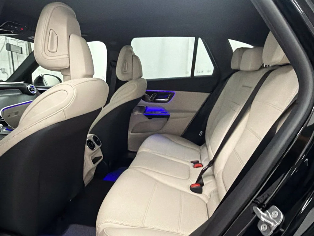 New 2027 Black Mercedes-Benz GLC 300 image 20