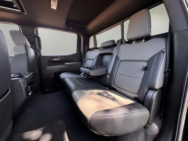 Used 2023 Black Chevrolet ZR2 image 18