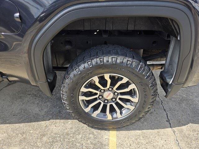 Used 2022 Titanium Rush Metallic GMC AT4 image 28